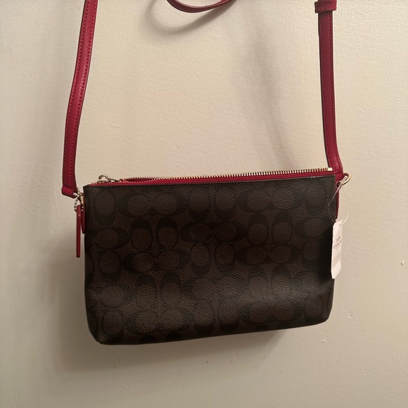NWT Coach Crossbody w/ Extra Pouch - Picture 2 of 4